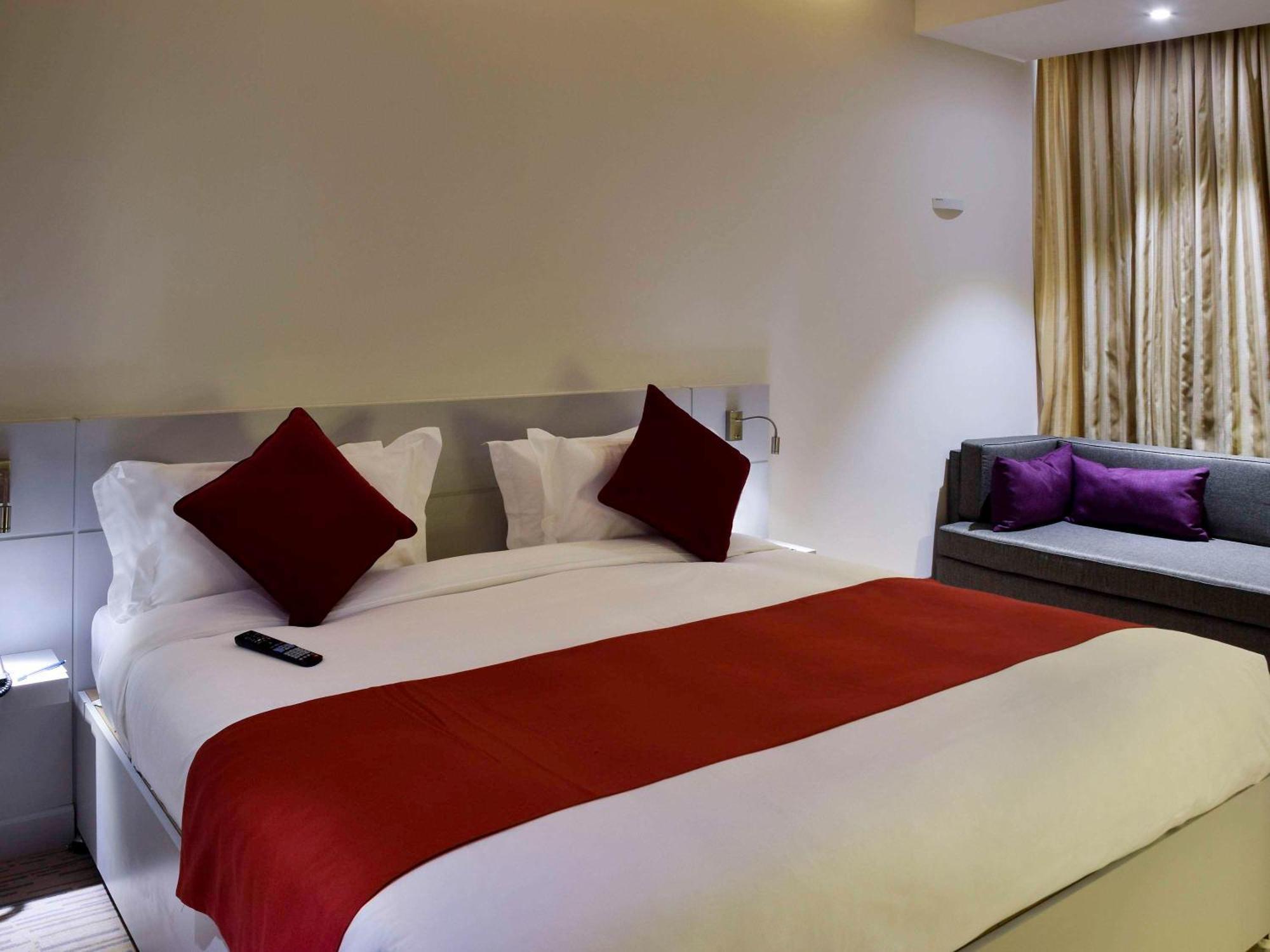 Novotel Suites Riyadh Centre Экстерьер фото