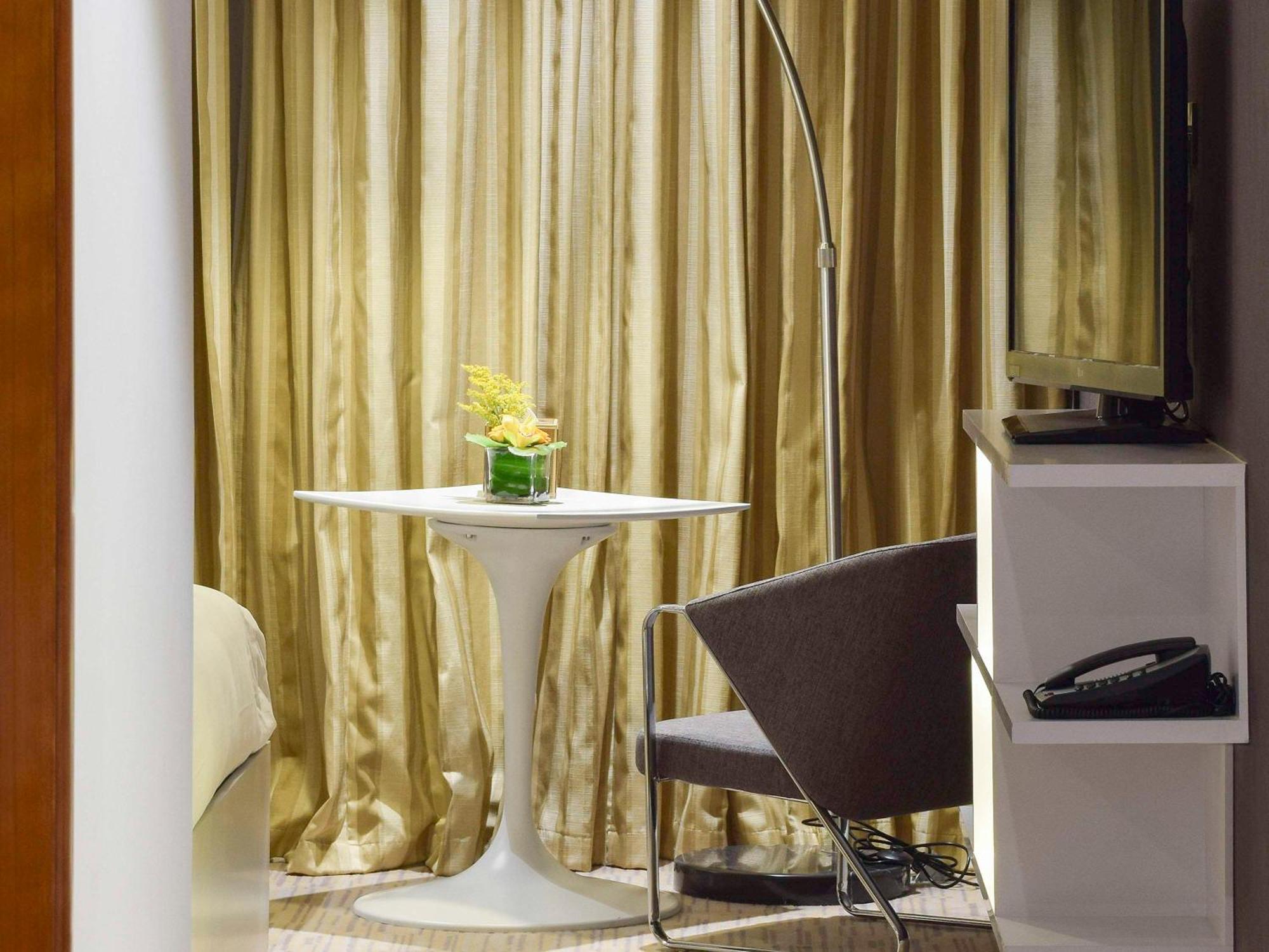 Novotel Suites Riyadh Centre Экстерьер фото
