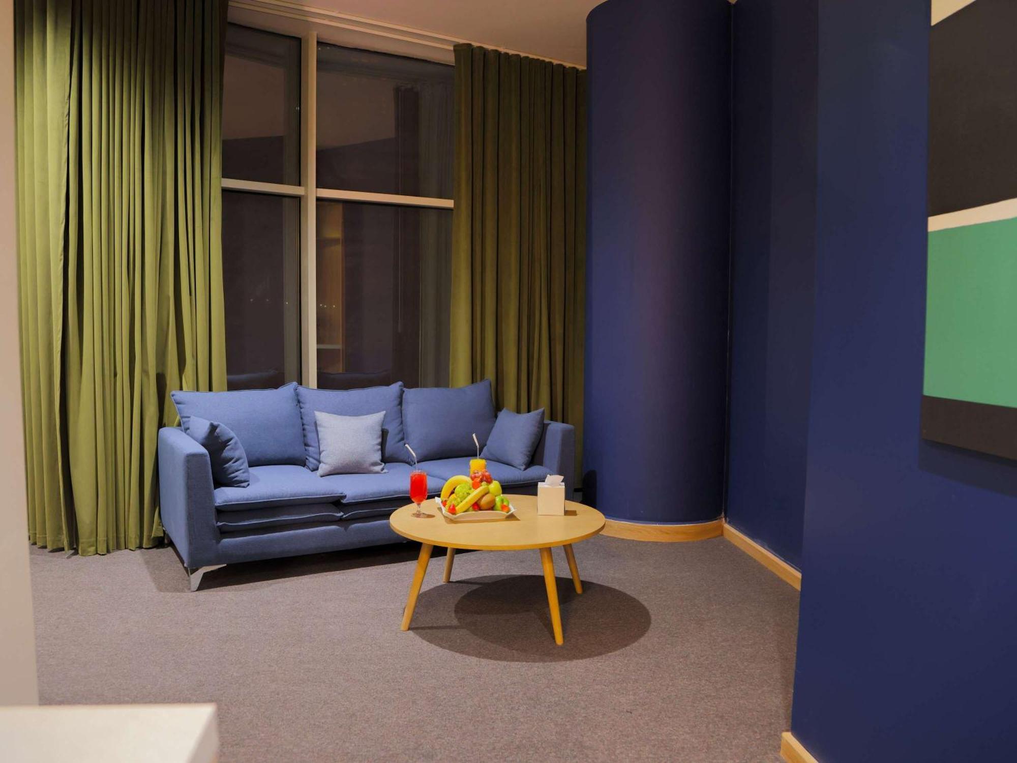 Novotel Suites Riyadh Centre Экстерьер фото